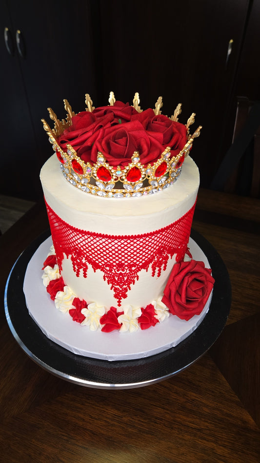 6in Round Red and White Rose Tiara Barrel Cake