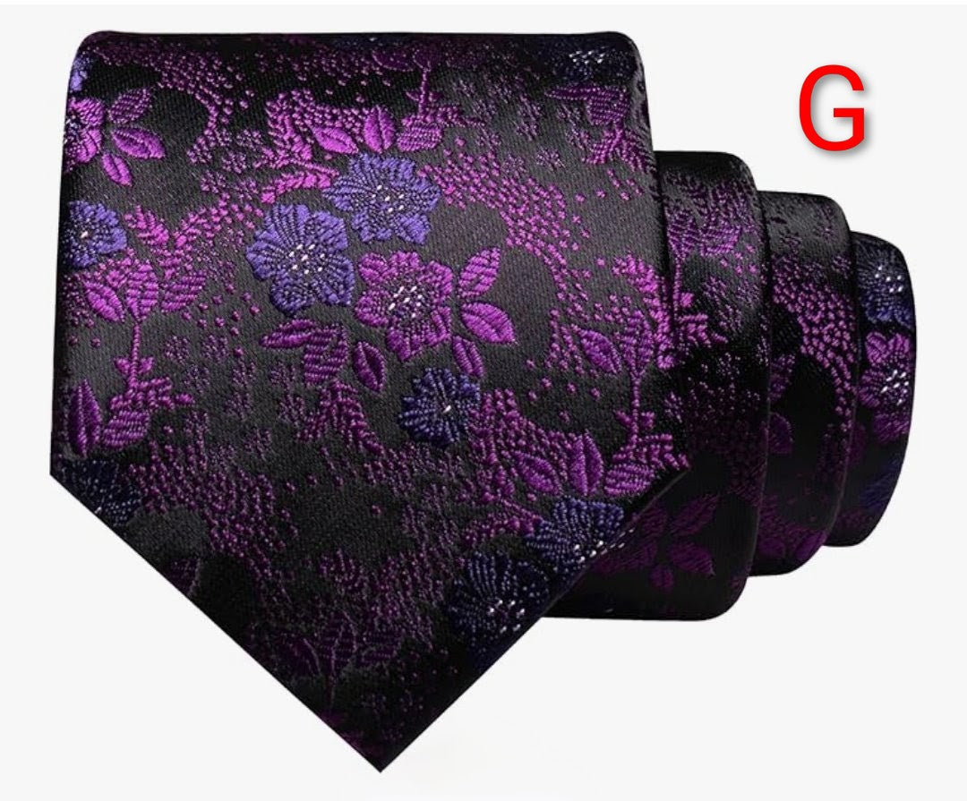 Statement Brooch Necktie