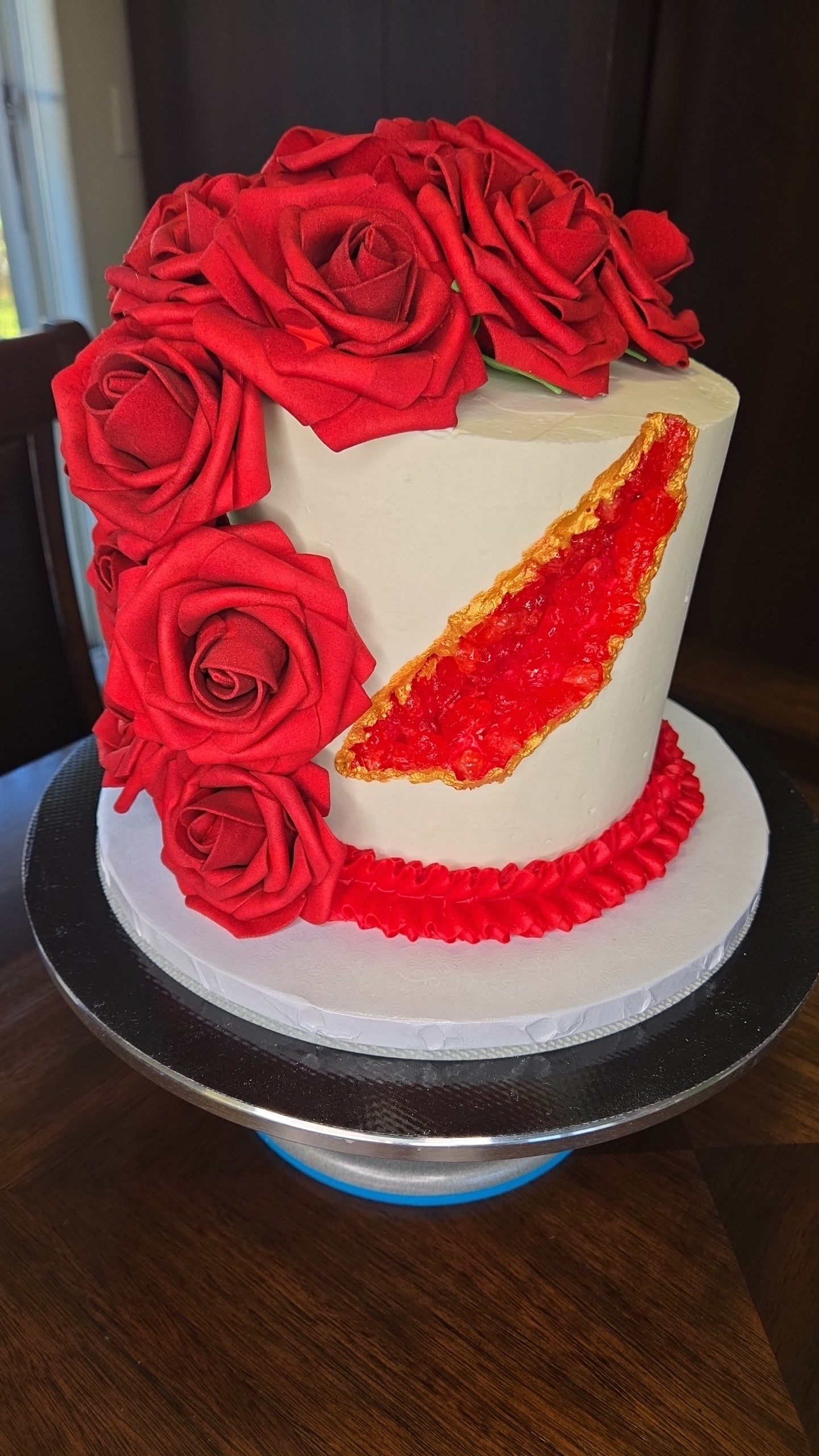 6in Round Red Rose and Geode Barrel Cake